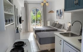 Navy Apartment With Mountain View &Private Parking